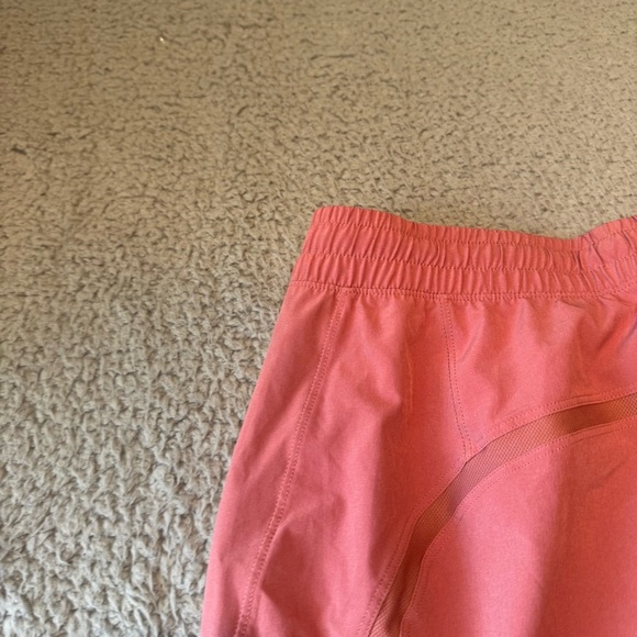 Lululemon Pace Breaker Linerless Short 5" Brier Rose Men’s Size XL - Picture 7 of 11